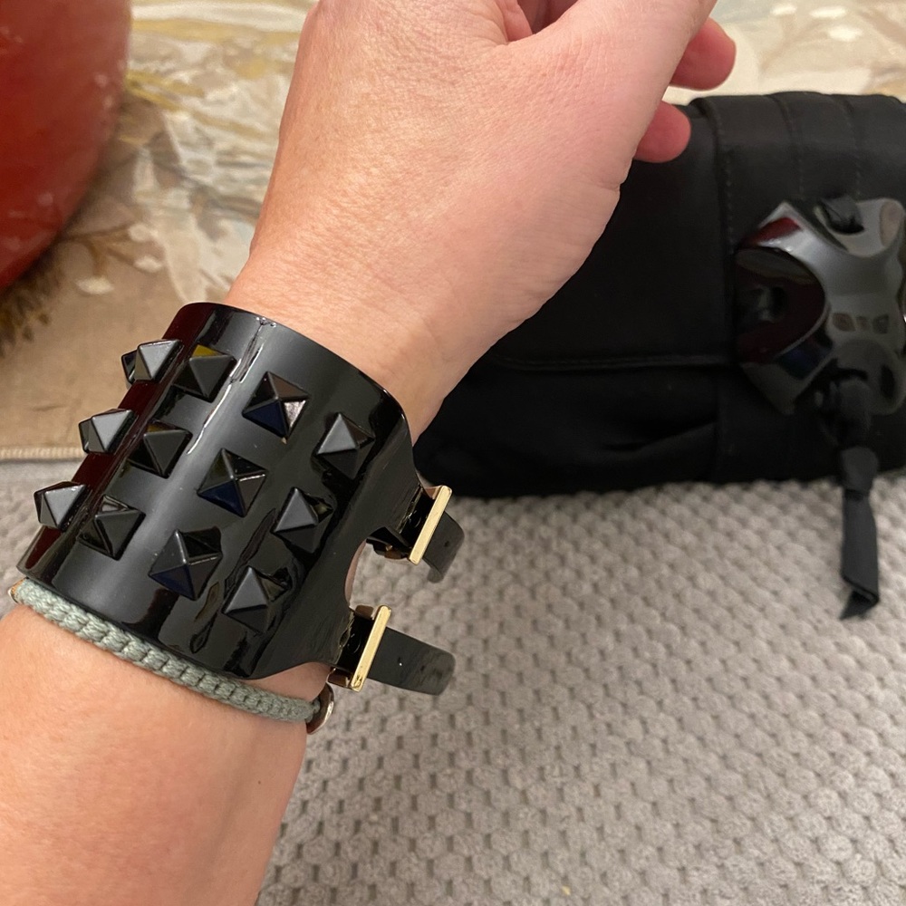 NWT Valentino Garavani Rockstud Black Bracelet - Picture 6 of 8